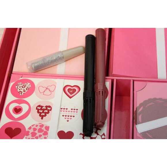 Gap Valentine's 12 Card Making Kit Envelopes Stickers Glitter Pens Glue Storage - Picture 8 of 15